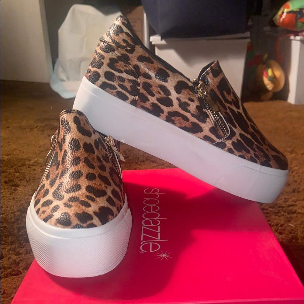 GET 4 $10!!!
Shoedazzle Brown and Black Slip-On Sneakers with Platform Sole
